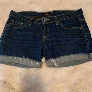 Jean Shorts - Classic Summer